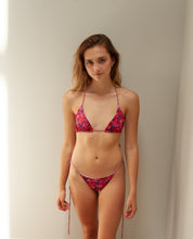 Load image into Gallery viewer, KIKII - pink floral triangle bikini bottom
