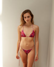 Load image into Gallery viewer, KIKII - pink floral triangle bikini top
